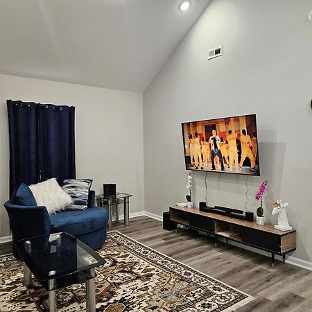 New 3Bd Home Near Downtown Indy Индианаполис Экстерьер фото