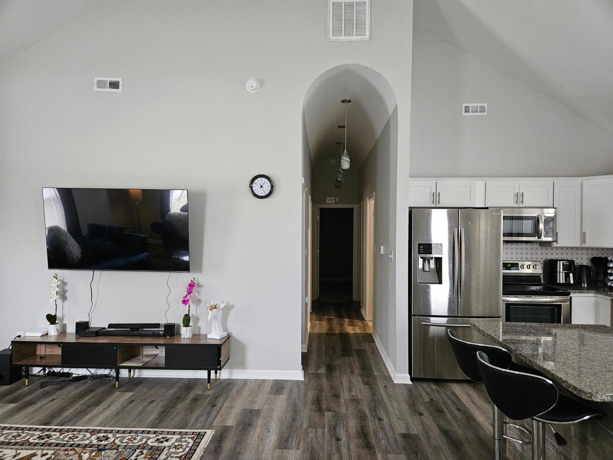 New 3Bd Home Near Downtown Indy Индианаполис Экстерьер фото